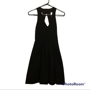 😎 Perfect “Little Black Dress” Banana Republic Sz 0